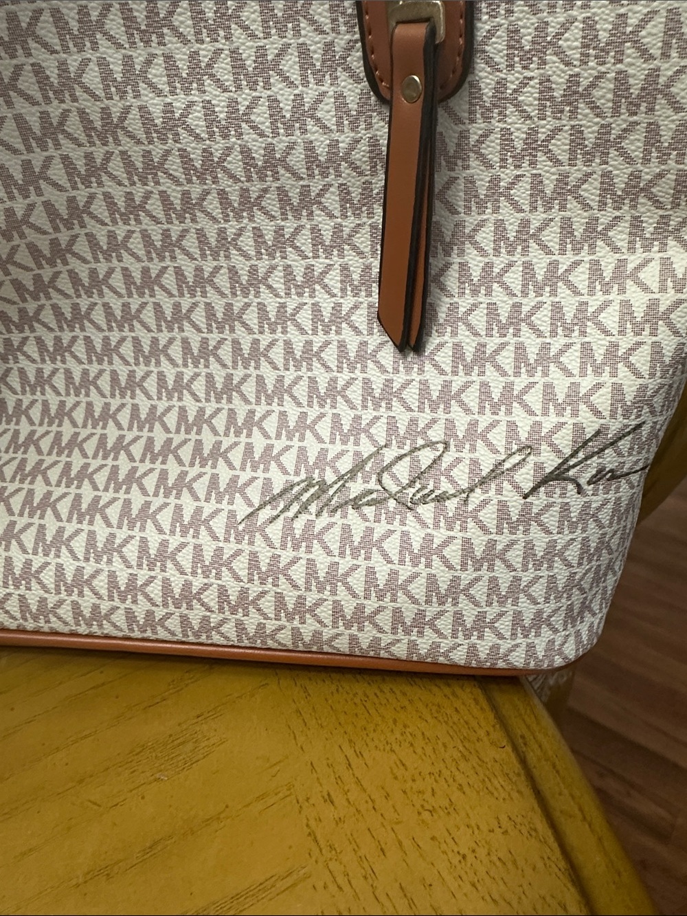 Michael Kors Cream and Tan MK Logo Shoulder Tote - Picture 2 of 10